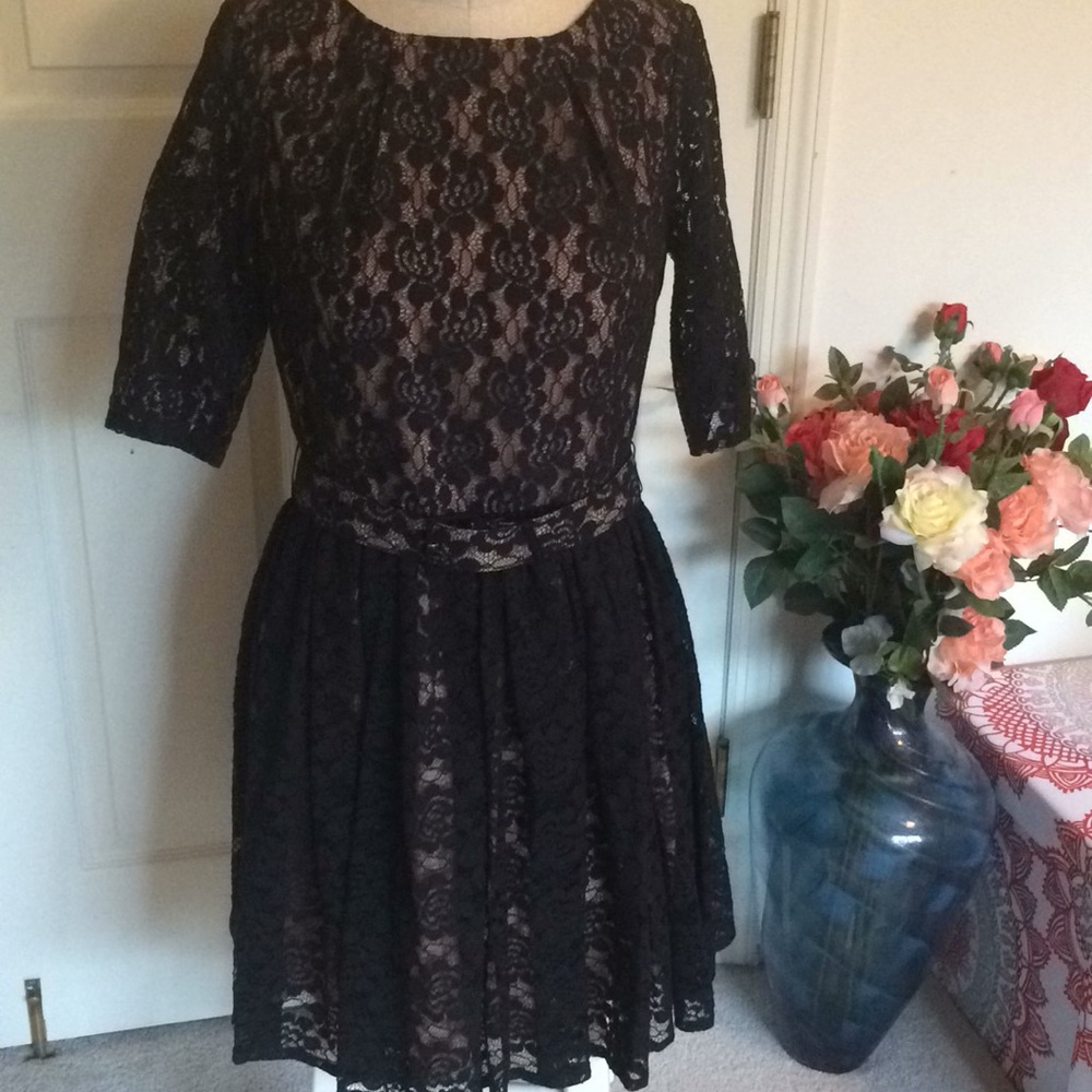 New Rachel Zoe Black and Cream lace midi dres sz 12